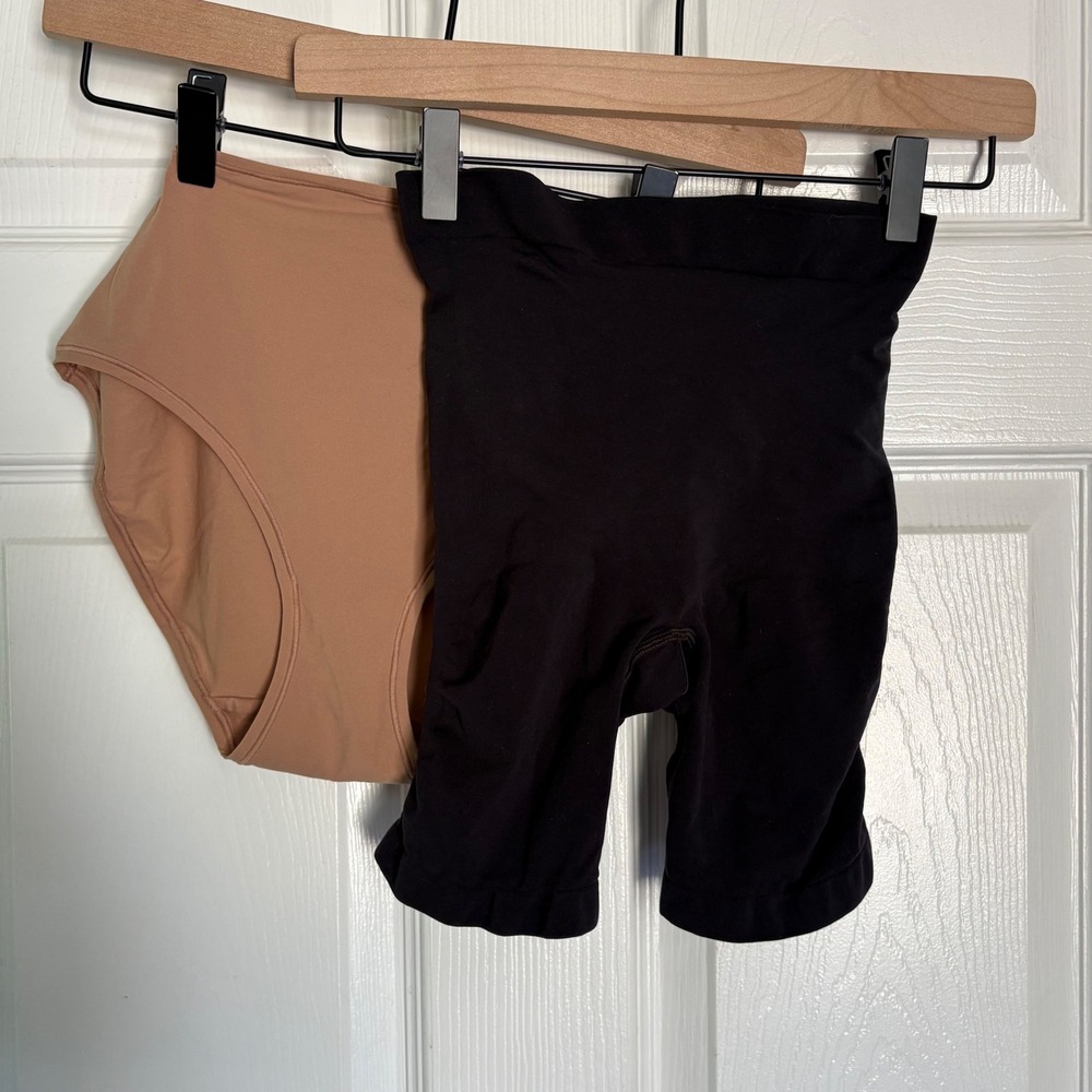 SKIMS Bundle Size M Tan Underwear Briefs / Black Mid Thigh Sculpting Shorts